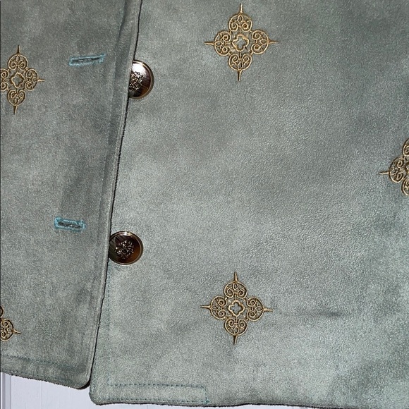 Green Blazer with Suede Finish and Pointed Collar - Picture 6 of 6